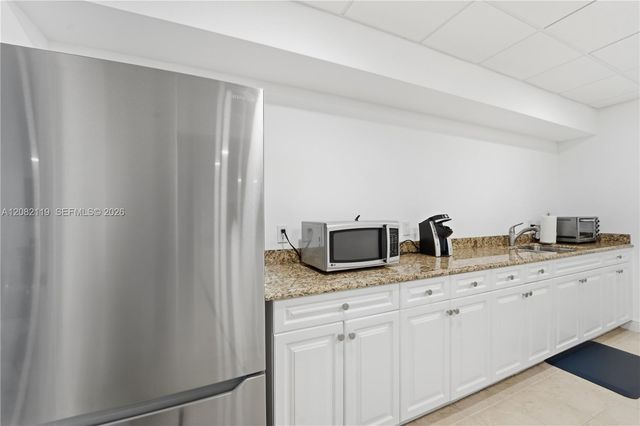 19670 Beach Road PHB4, Tequesta, FL 33469