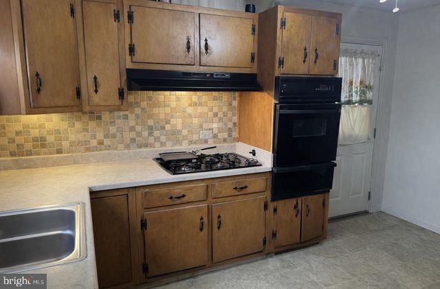 431 W 1ST ST, Birdsboro, PA 19508