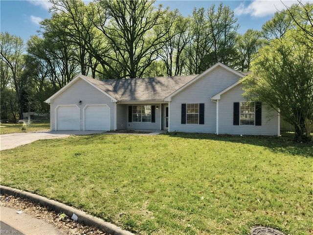 211 Misty Ridge LN, Suffolk, VA 23434