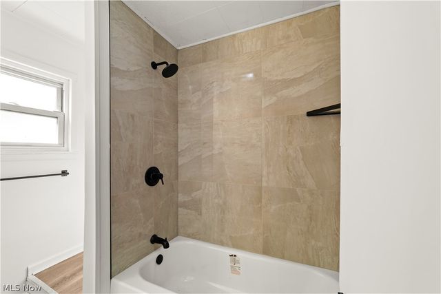 1314 Cove Avenue, Lakewood, OH 44107