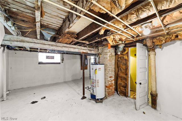 1314 Cove Avenue, Lakewood, OH 44107