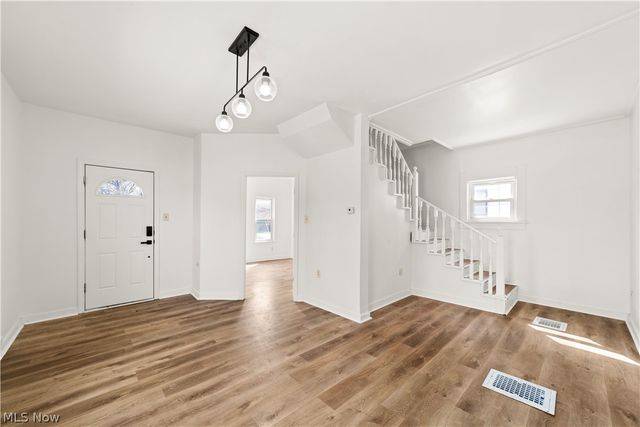 1314 Cove Avenue, Lakewood, OH 44107