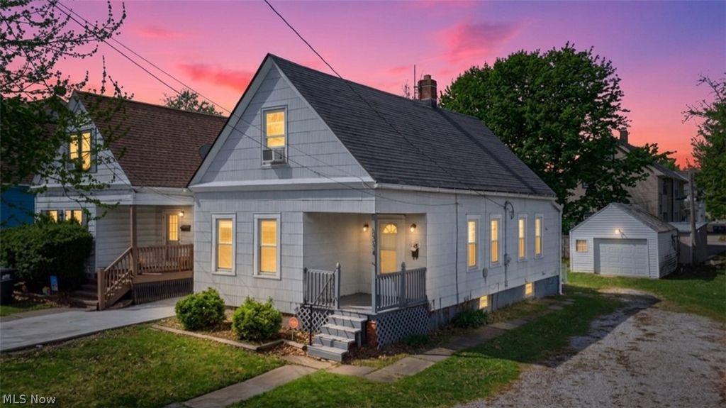 1314 Cove Avenue, Lakewood, OH 44107