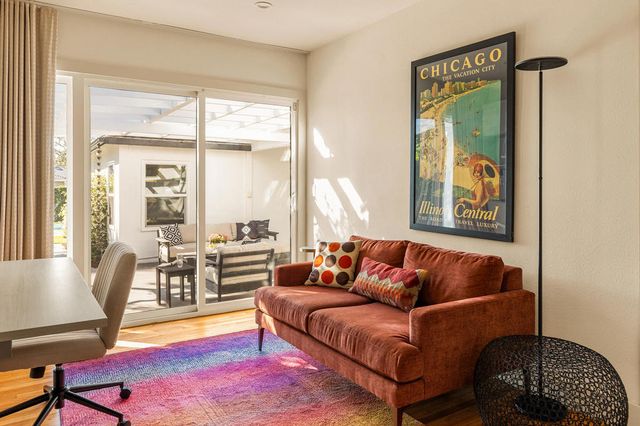435 Cambridge Drive, Burbank, CA 91504