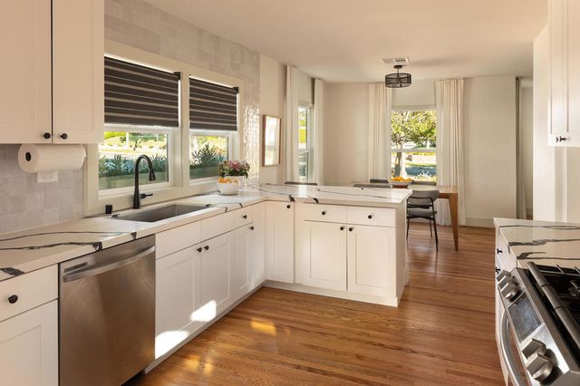 435 Cambridge Drive, Burbank, CA 91504