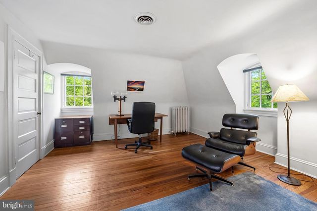 614 W UNIVERSITY PKWY, Baltimore, MD 21210