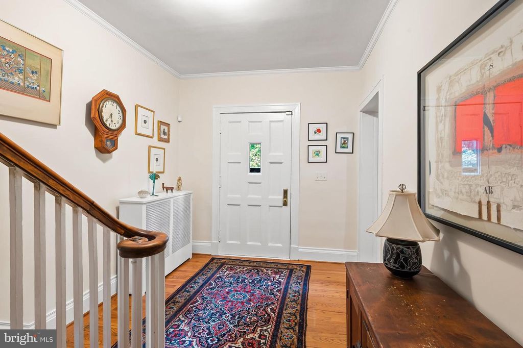 Image 12 of property listing at 614 W UNIVERSITY PKWY, Baltimore, MD 21210