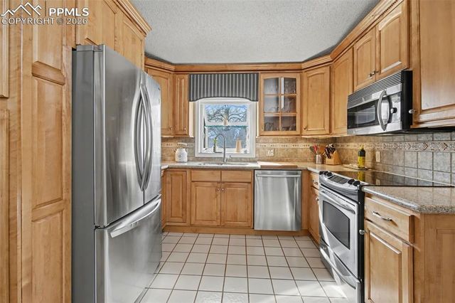 2120 Rimwood Drive, Colorado Springs, CO 80918