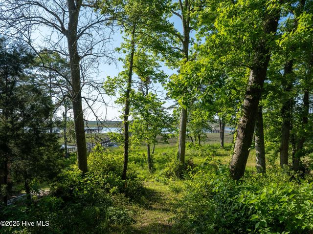 9289 Peakwood Drive, Calabash, NC 28467