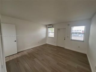 7035 NE 4th Ct 3, Miami, FL 33138