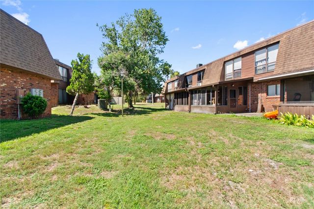 1836 N CRYSTAL LAKE DRIVE 27, Lakeland, FL 33801