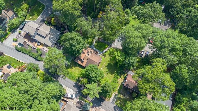 57 Dogwood Ln, West Milford Twp., NJ 07421