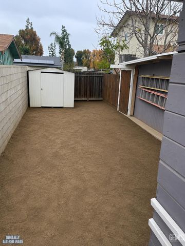 217 E Moneta Avenue, Bakersfield, CA 93308