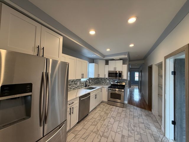5942 S Justine Street, Chicago, IL 60636