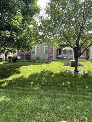 15756 S Sunset Drive 703, Olathe, KS 66062