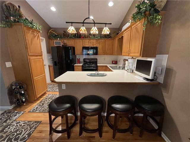 15756 S Sunset Drive 703, Olathe, KS 66062