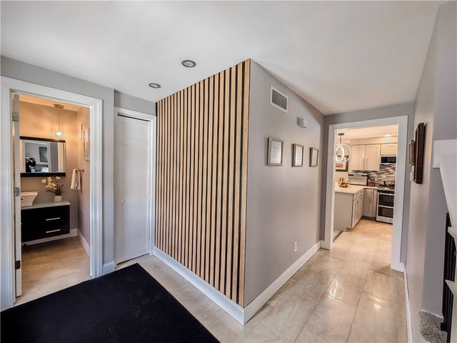 2662 Bethel Crest Dr, Bethel Park, PA 15102