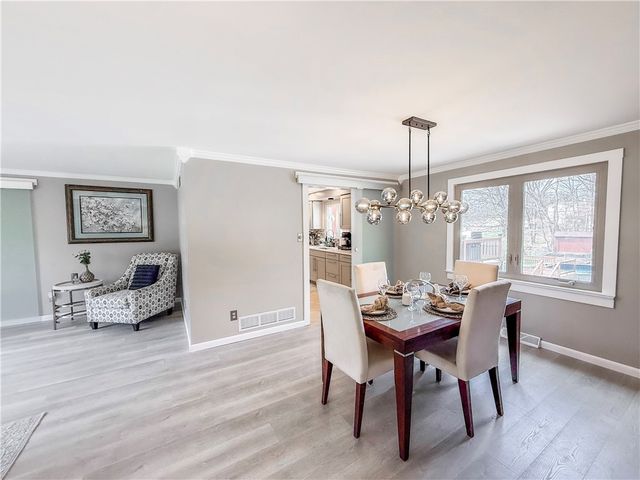 2662 Bethel Crest Dr, Bethel Park, PA 15102