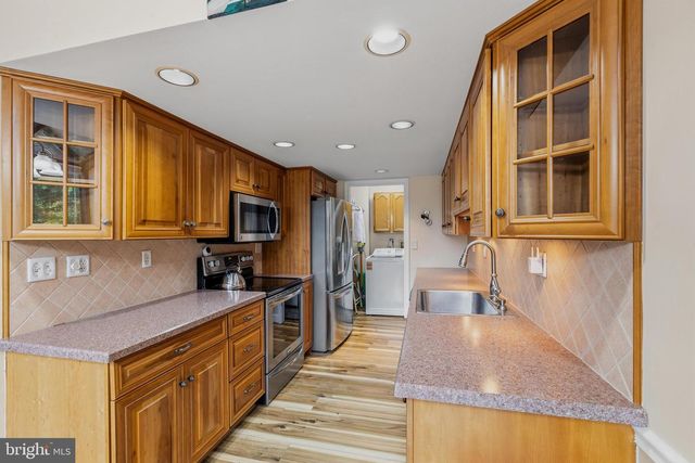 1909 E ZABENKO DR, Wilmington, DE 19808