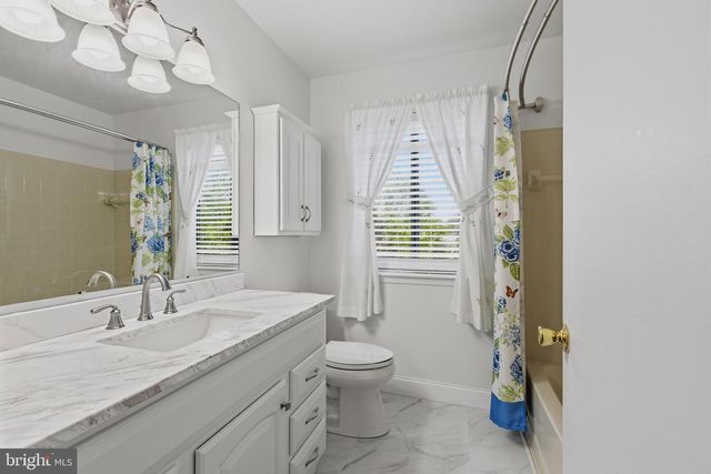 1909 E ZABENKO DR, Wilmington, DE 19808