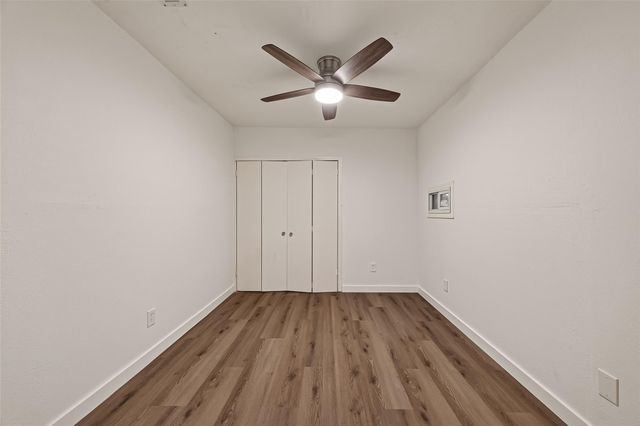 313 Stratmore Drive, Friendswood, TX 77546