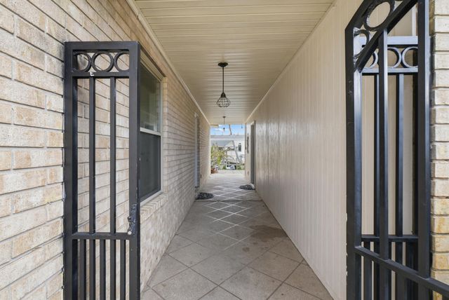 1148 Sunset Lane, Gulf Breeze, FL 32563