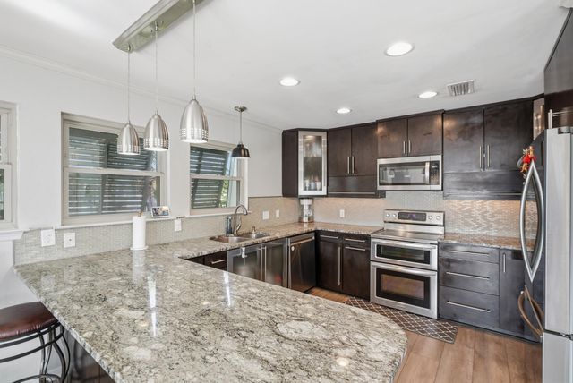 1148 Sunset Lane, Gulf Breeze, FL 32563