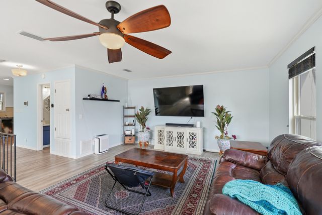 1148 Sunset Lane, Gulf Breeze, FL 32563