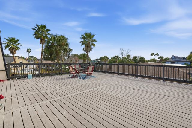 1148 Sunset Lane, Gulf Breeze, FL 32563