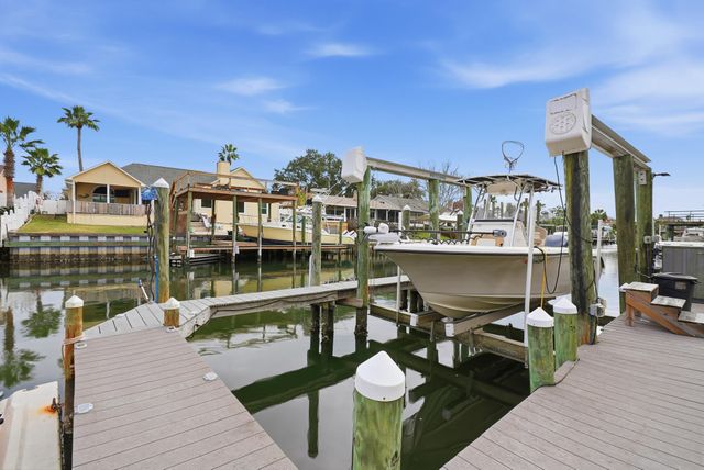 1148 Sunset Lane, Gulf Breeze, FL 32563