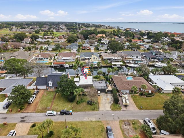 1148 Sunset Lane, Gulf Breeze, FL 32563