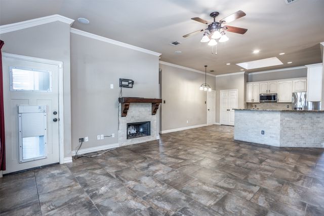 1812 Copper Leaf Drive, Corinth, TX 76210