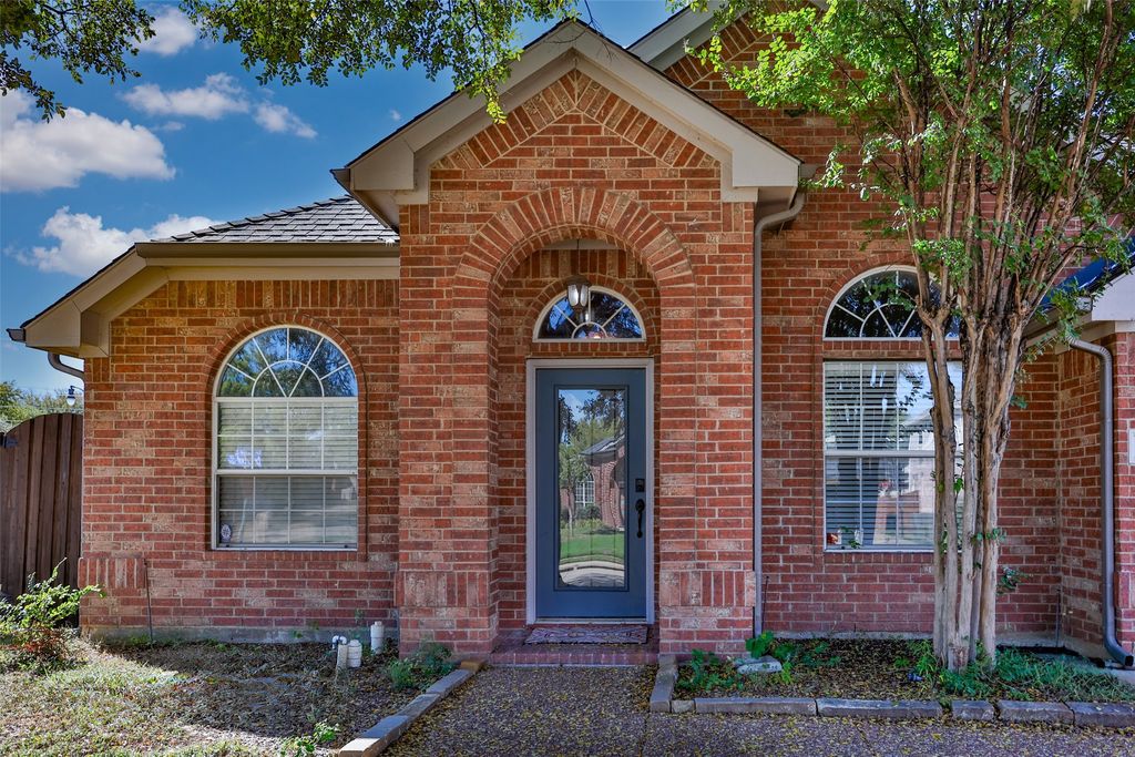 1812 Copper Leaf Drive, Corinth, TX 76210 — photo 2