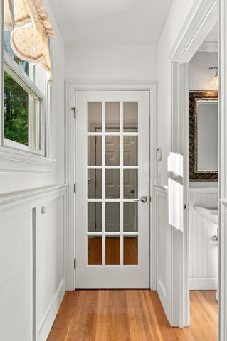 37 Chestnut Street, North Andover, MA 01845