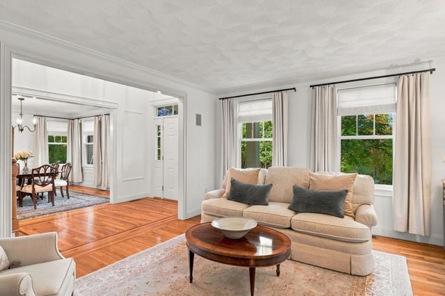 37 Chestnut Street, North Andover, MA 01845
