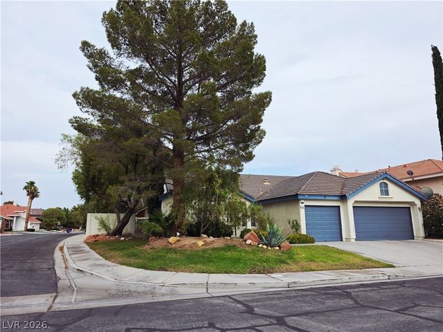 2920 Setting Sun Street, Las Vegas, NV 89117
