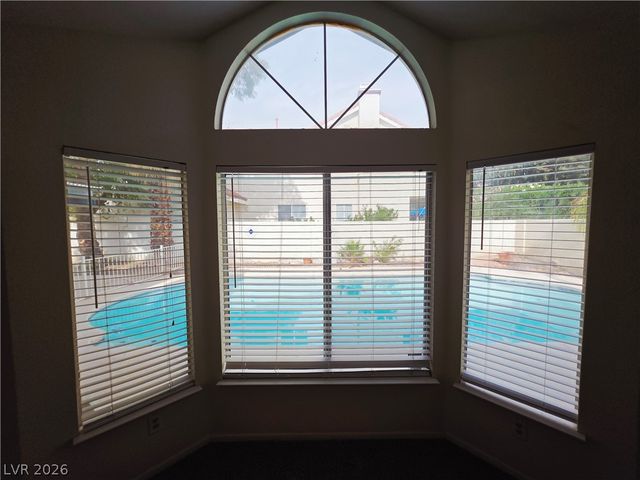 2920 Setting Sun Street, Las Vegas, NV 89117