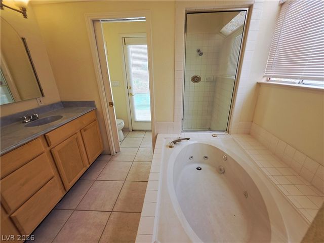 2920 Setting Sun Street, Las Vegas, NV 89117