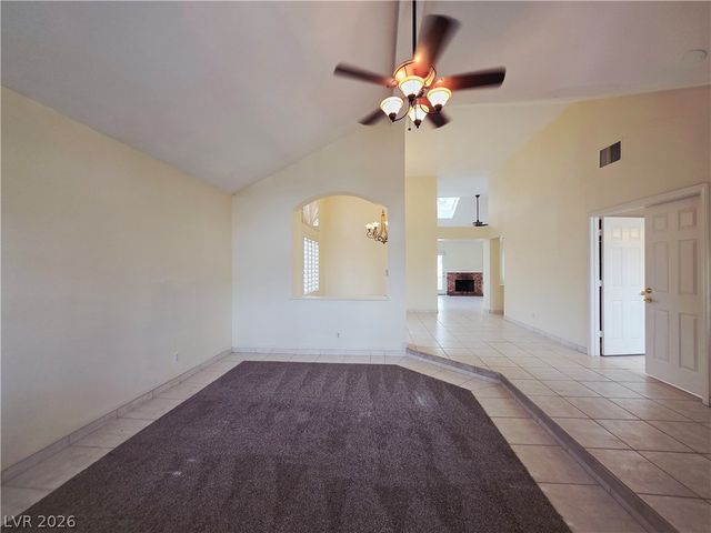 2920 Setting Sun Street, Las Vegas, NV 89117
