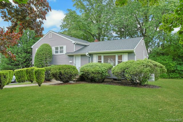 7 Stewart Place, Spring Valley, NY 10977