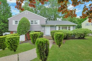 7 Stewart Place, Spring Valley, NY 10977