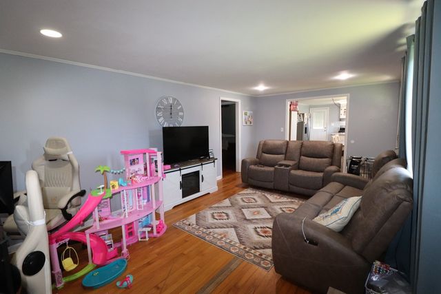 814 W End Ave, Mcminnville, TN 37110