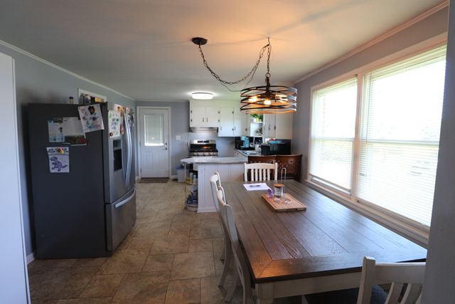 814 W End Ave, Mcminnville, TN 37110