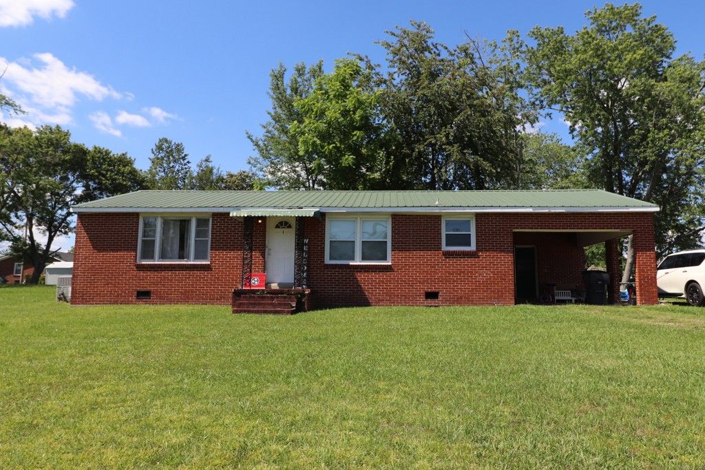 814 W End Ave, Mcminnville, TN 37110