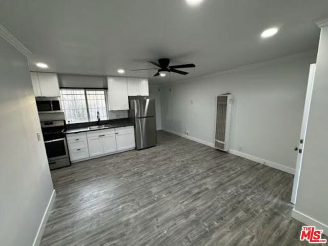 644 E 118th Place, Los Angeles, CA 90059
