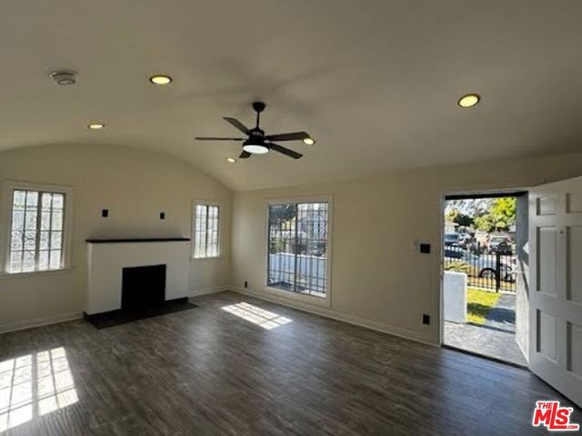 644 E 118th Place, Los Angeles, CA 90059