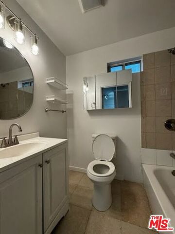 644 E 118th Place, Los Angeles, CA 90059