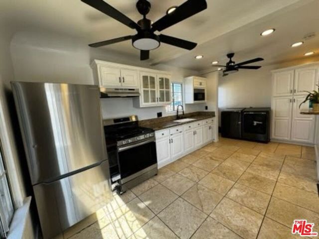 644 E 118th Place, Los Angeles, CA 90059
