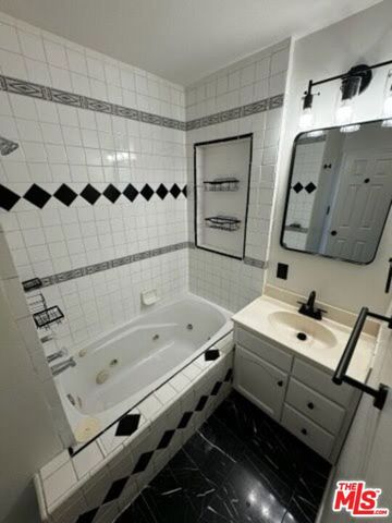 644 E 118th Place, Los Angeles, CA 90059