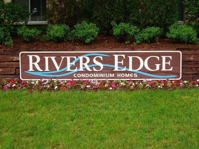 4050 W Rivers Edge CIRCLE #20, Brown Deer, WI 53209